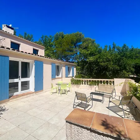 Grand Apartment Pierrevert